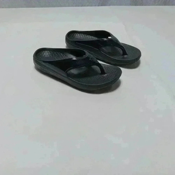 Spenco  flip flops. Ladies size 7 - Picture 6 of 9